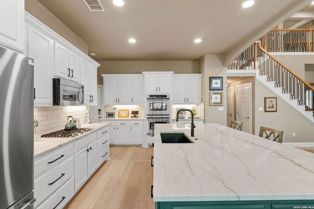 51 Three Lakes, San Antonio, TX 78248