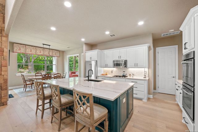 51 Three Lakes, San Antonio, TX 78248