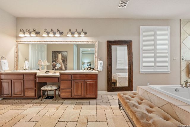 51 Three Lakes, San Antonio, TX 78248