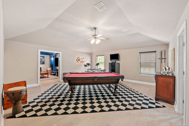 51 Three Lakes, San Antonio, TX 78248