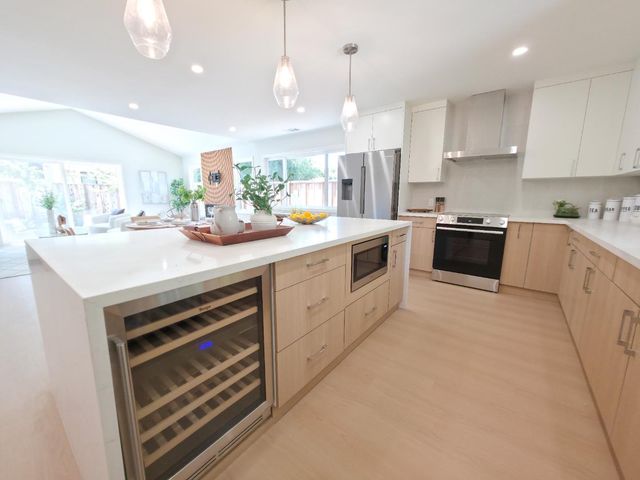 6746 Bollinger Road, San Jose, CA 95129