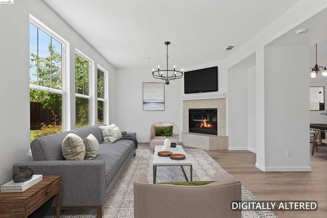 60 Narcissus Ct, Oakley, CA 94561