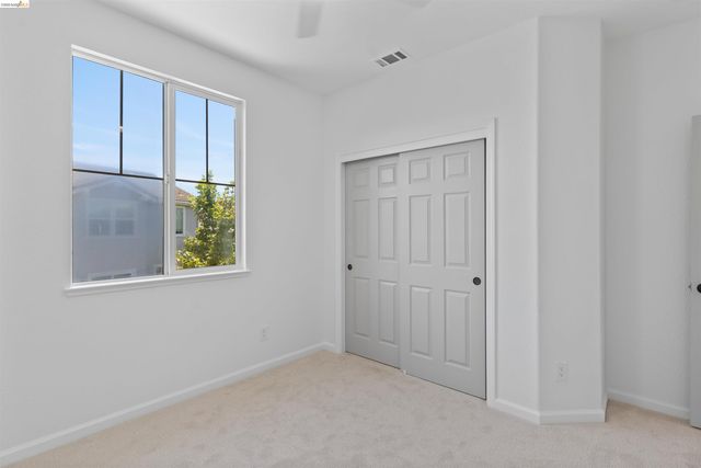 60 Narcissus Ct, Oakley, CA 94561
