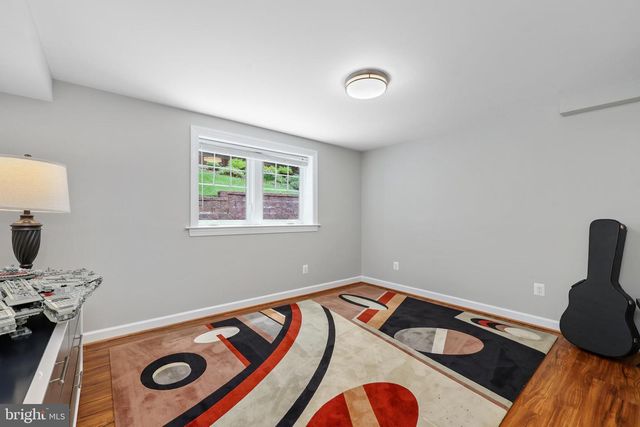 9322 GLENBROOK RD, Fairfax, VA 22031