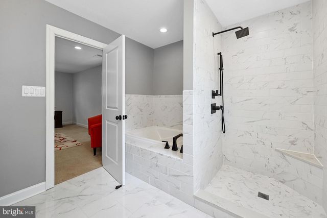 9322 GLENBROOK RD, Fairfax, VA 22031