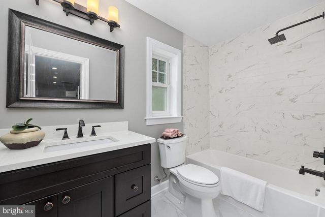 9322 GLENBROOK RD, Fairfax, VA 22031