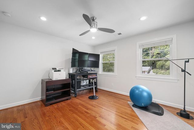 9322 GLENBROOK RD, Fairfax, VA 22031