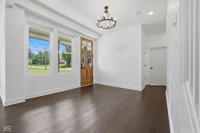 213 E Madison Avenue, Pendleton, IN 46064