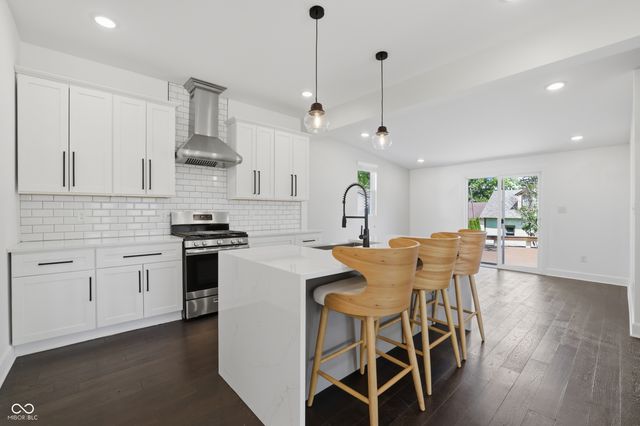 213 E Madison Avenue, Pendleton, IN 46064