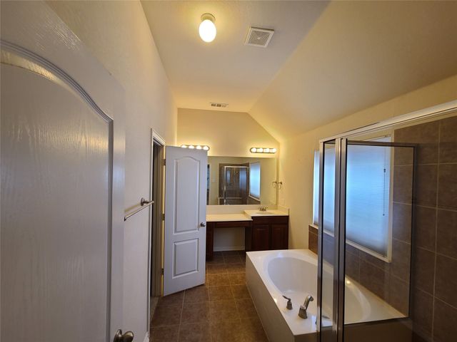 9729 Stripling Drive, Fort Worth, TX 76244