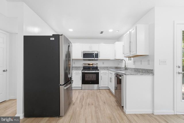 104 HAZEL DRIVE, Hague, VA 22469