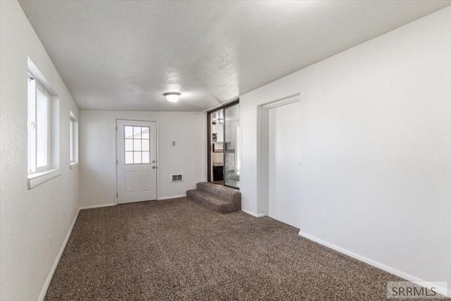 153 N 3rd E, Rexburg, ID 83440