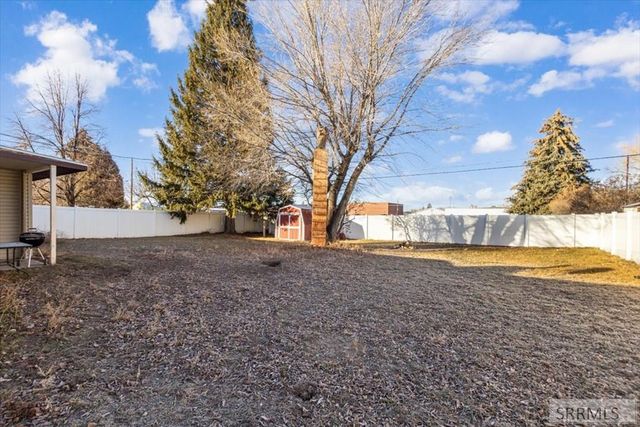 153 N 3rd E, Rexburg, ID 83440