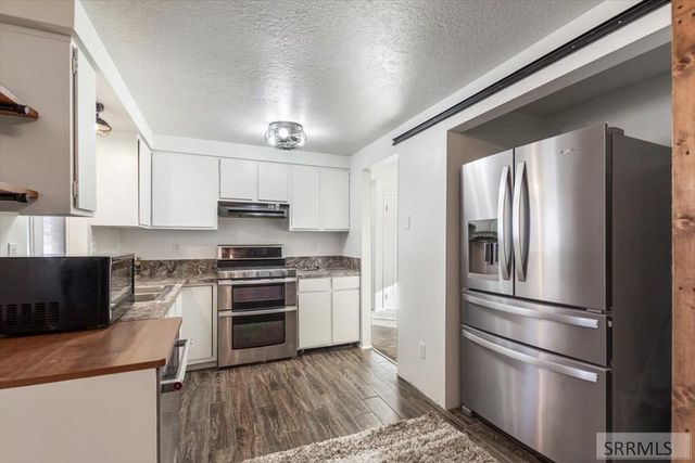 153 N 3rd E, Rexburg, ID 83440