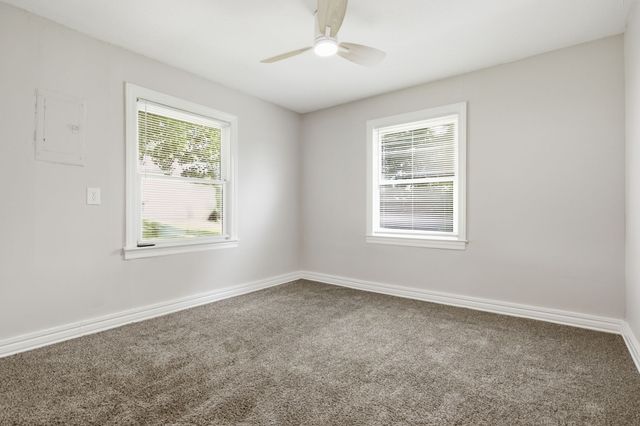 1604 S High St, Columbia, TN 38401