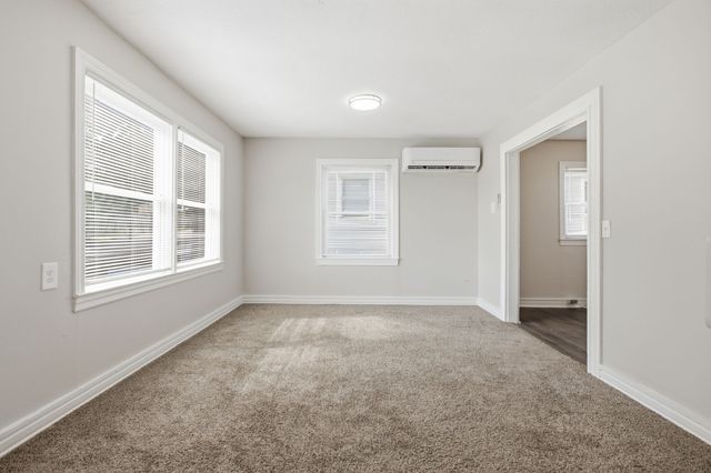 1604 S High St, Columbia, TN 38401