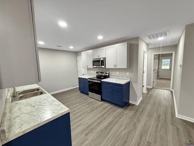 307 Airman Boulevard, Warner Robins, GA 31088