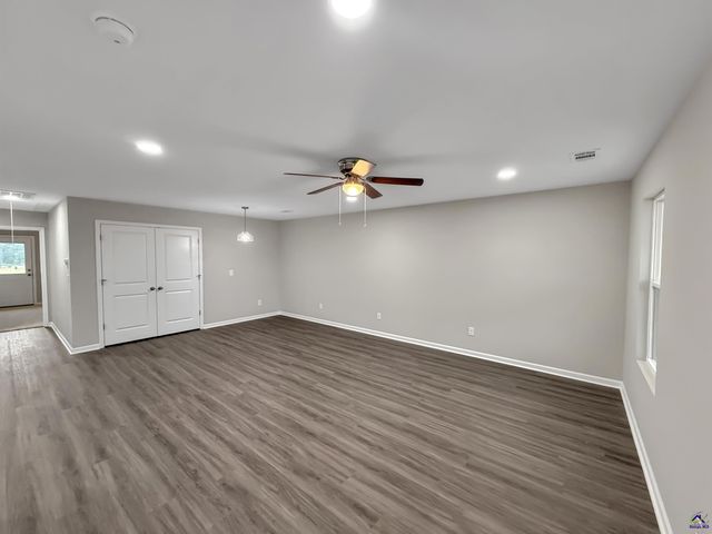 307 Airman Boulevard, Warner Robins, GA 31088