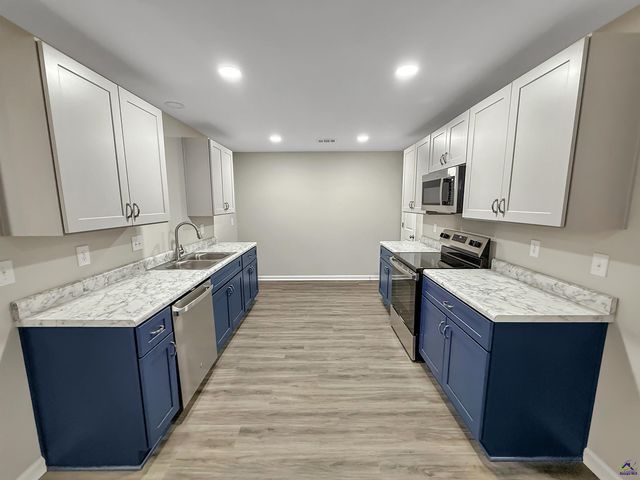 307 Airman Boulevard, Warner Robins, GA 31088