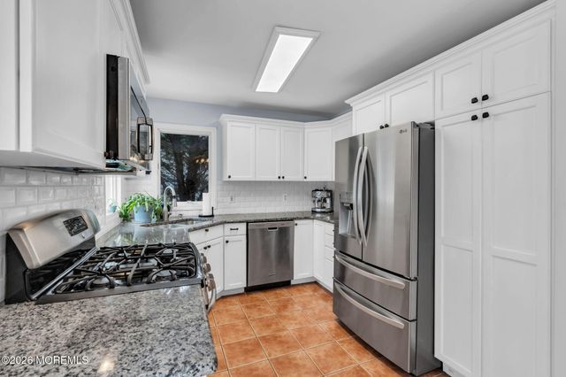 39 Waldon Road, Fanwood, NJ 07023