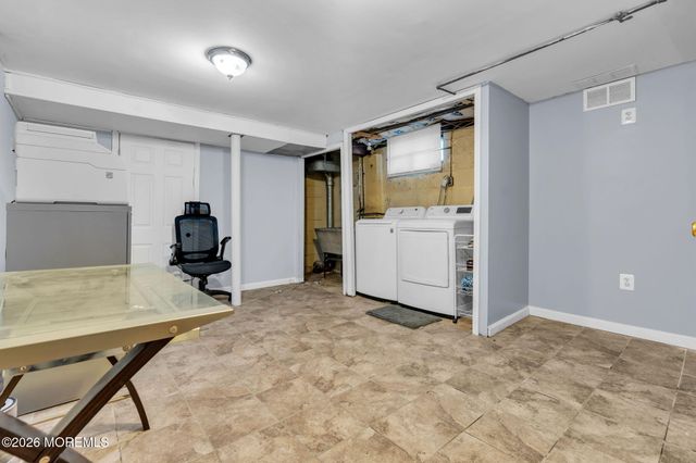 39 Waldon Road, Fanwood, NJ 07023