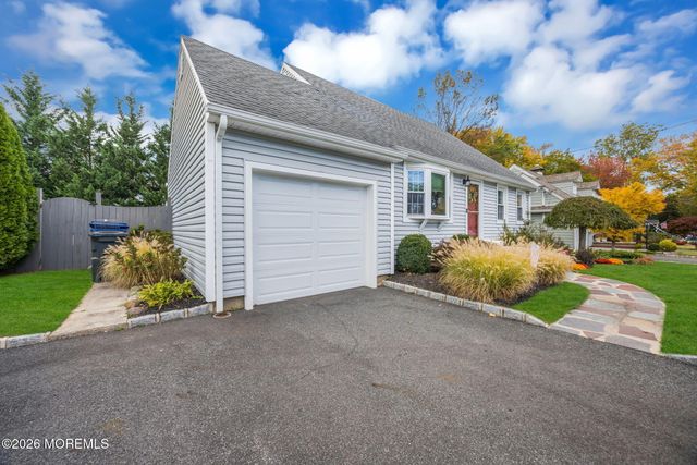 39 Waldon Road, Fanwood, NJ 07023