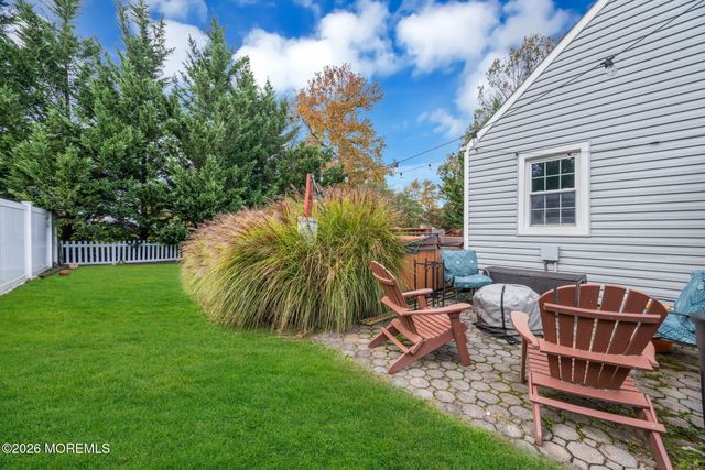 39 Waldon Road, Fanwood, NJ 07023