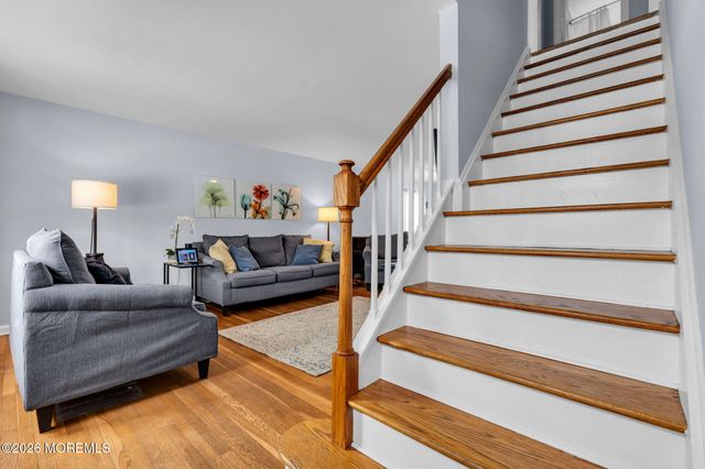 39 Waldon Road, Fanwood, NJ 07023