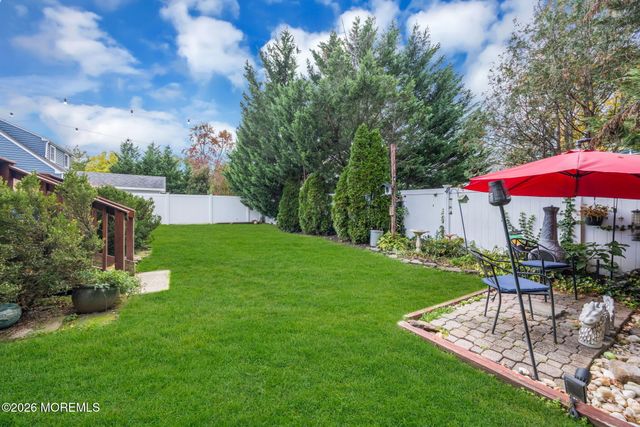 39 Waldon Road, Fanwood, NJ 07023