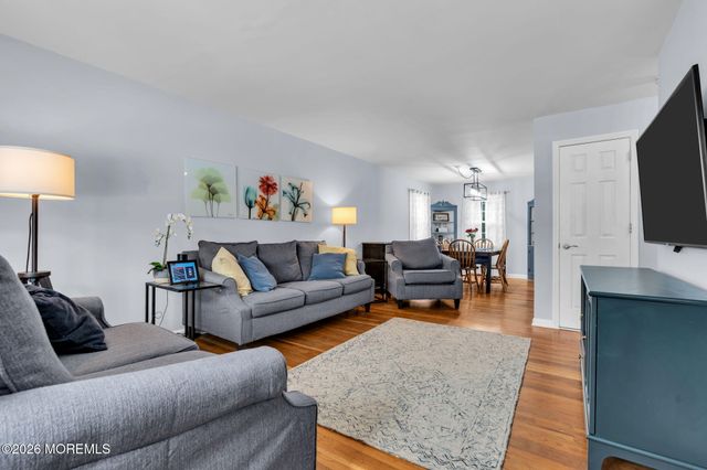 39 Waldon Road, Fanwood, NJ 07023