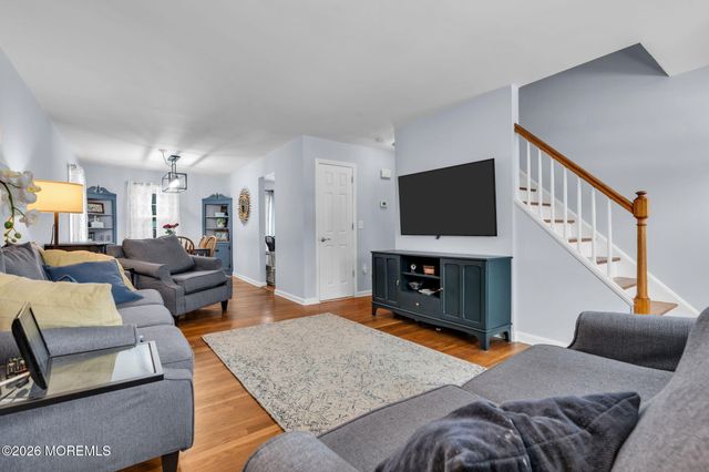 39 Waldon Road, Fanwood, NJ 07023