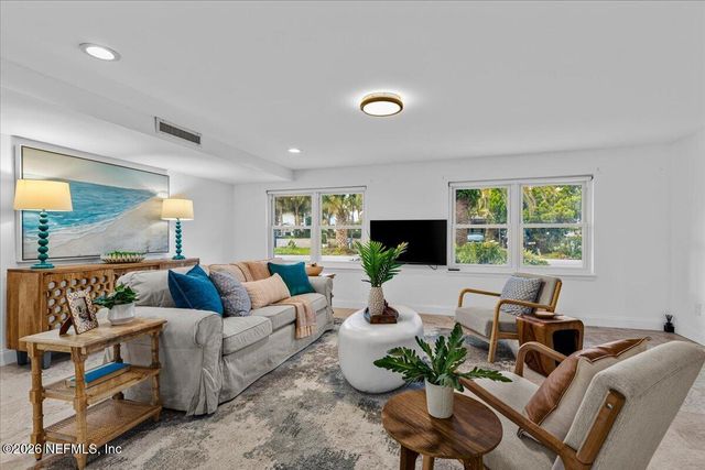 28 31ST Avenue S, Jacksonville Beach, FL 32250