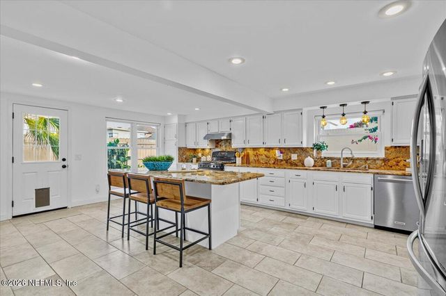 28 31ST Avenue S, Jacksonville Beach, FL 32250