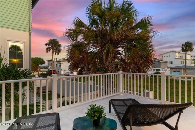 28 31ST Avenue S, Jacksonville Beach, FL 32250
