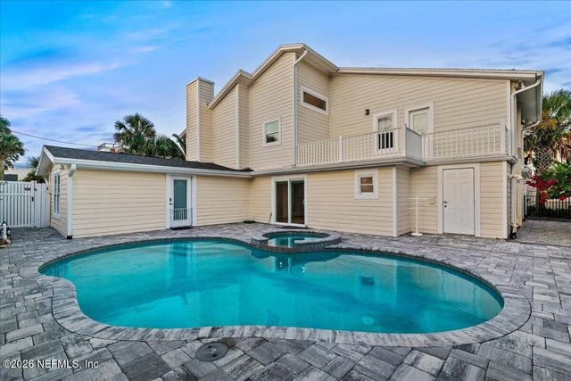 28 31ST Avenue S, Jacksonville Beach, FL 32250