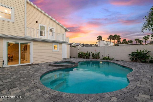 28 31ST Avenue S, Jacksonville Beach, FL 32250