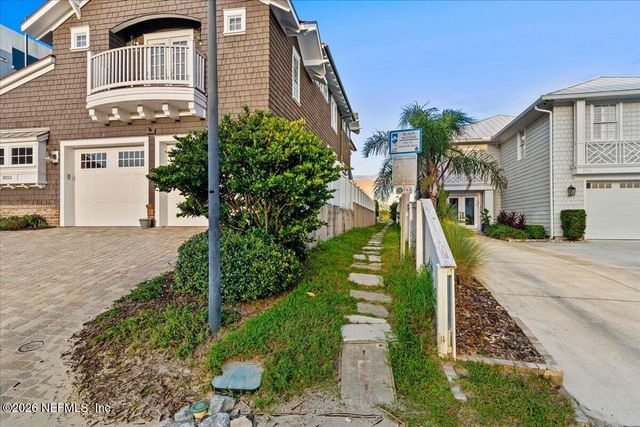 28 31ST Avenue S, Jacksonville Beach, FL 32250