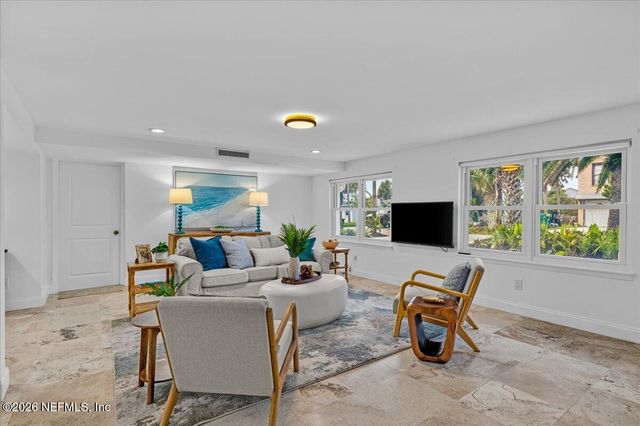 28 31ST Avenue S, Jacksonville Beach, FL 32250