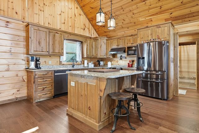 175 Stuart Drive, Mineral Bluff, GA 30559