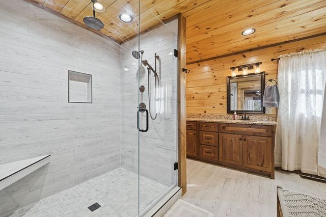 175 Stuart Drive, Mineral Bluff, GA 30559