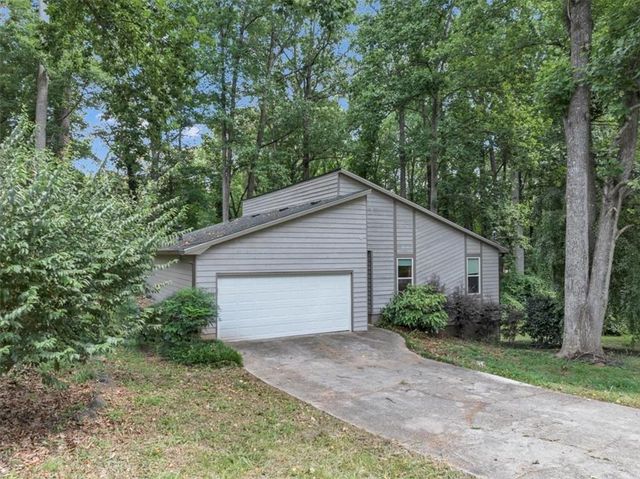 5065 Carole Place, Stone Mountain, GA 30087
