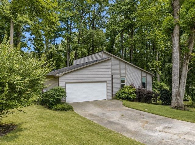 5065 Carole Place, Stone Mountain, GA 30087