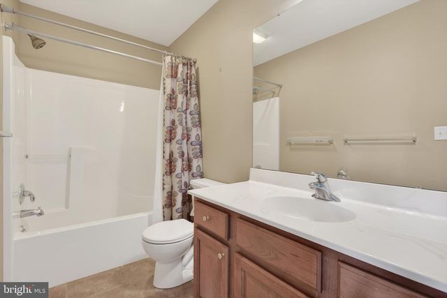 4375 ROTH FARM VILLAGE CIR, Mechanicsburg, PA 17050