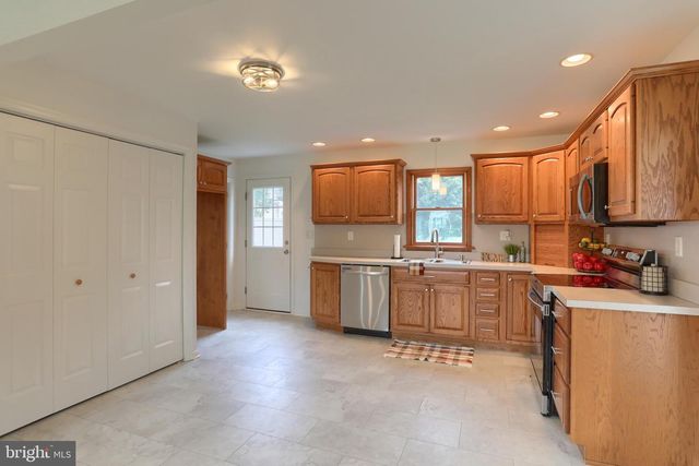 1335 POPLAR ST, Lebanon, PA 17042
