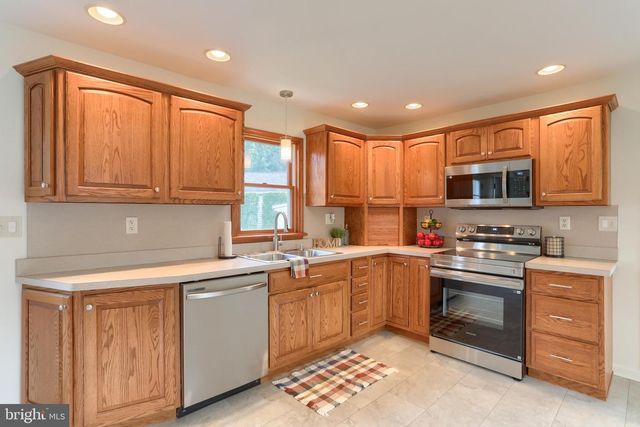 1335 POPLAR ST, Lebanon, PA 17042