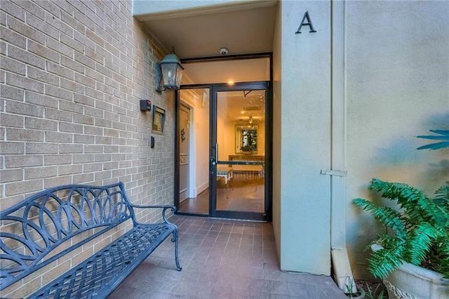 2734 Peachtree Road NW A201, Atlanta, GA 30305