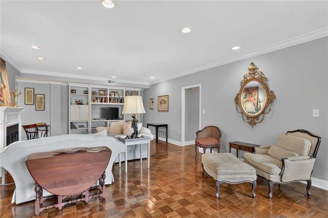 2734 Peachtree Road NW A201, Atlanta, GA 30305
