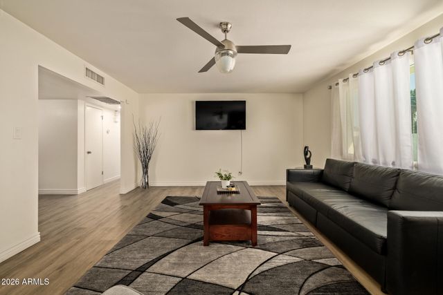 3101 W SHANGRI LA Road, Phoenix, AZ 85029