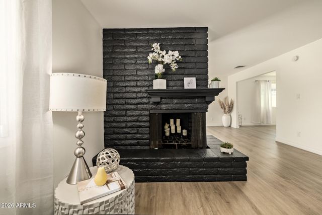 3101 W SHANGRI LA Road, Phoenix, AZ 85029