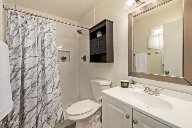 3101 W SHANGRI LA Road, Phoenix, AZ 85029